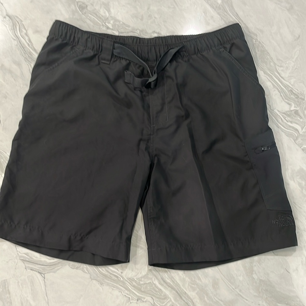 North Face Men’s Black Belted Trunks Size Medium Outdoor Adventure Padd…
